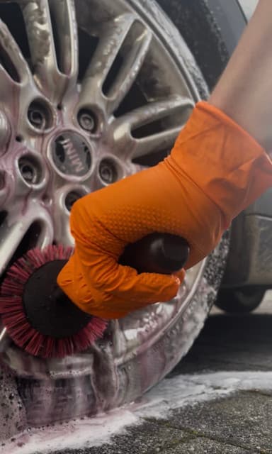 Alloy wheel deep clean